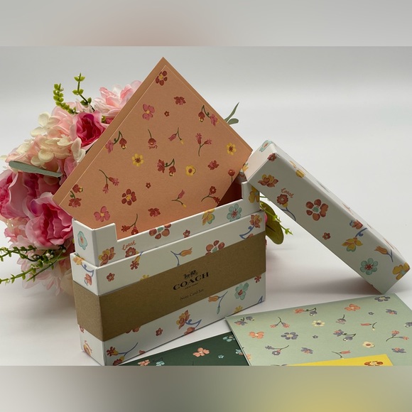 Coach Floral Print Boxed Notecards - Picture 2 of 16